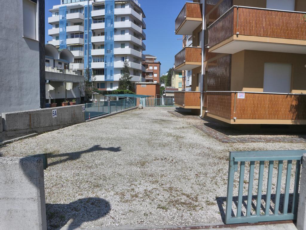 Salisburgo Apartment Lignano Sabbiadoro Bagian luar foto