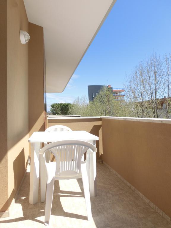 Salisburgo Apartment Lignano Sabbiadoro Bagian luar foto